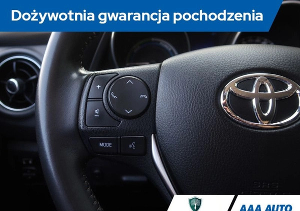 Toyota Auris cena 70000 przebieg: 88290, rok produkcji 2016 z Raciąż małe 211